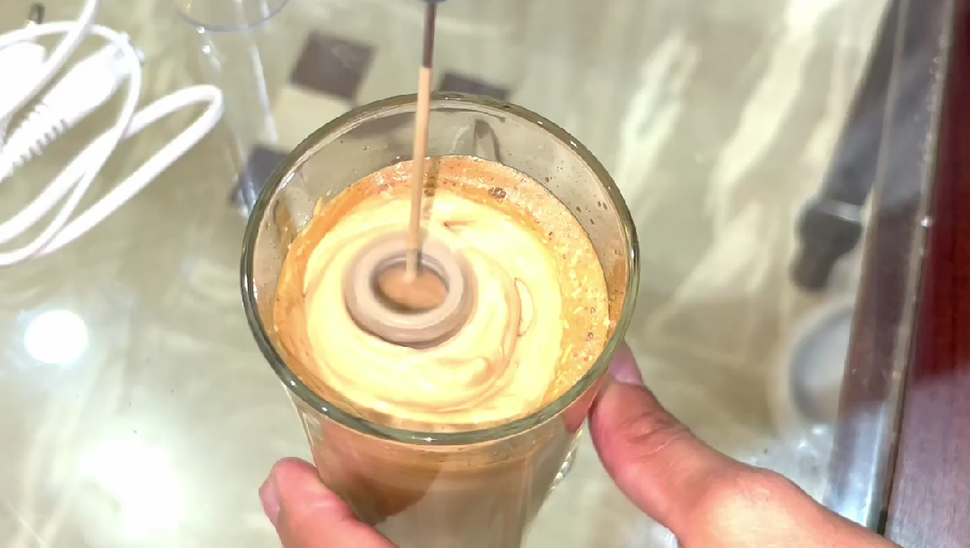 Rechargeable Hand Mixer | Foamer – Perfect for Coffee, Egg | Effortless Beating!